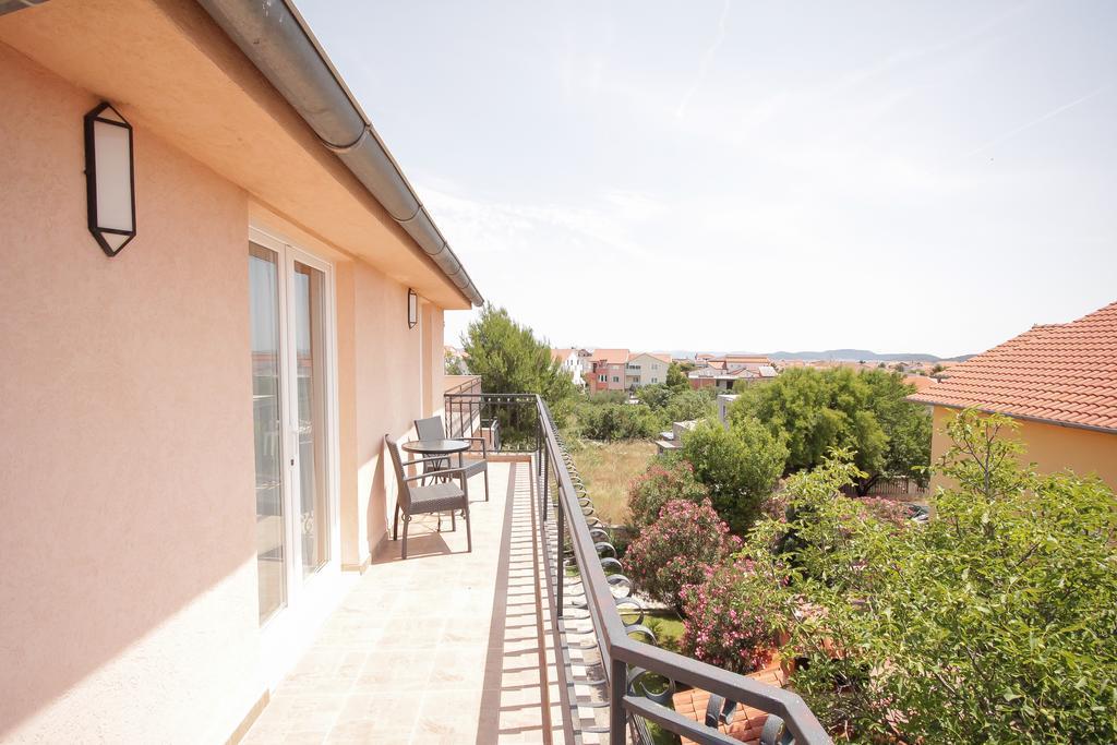 Apartments Villa Jelena Vodice Room photo